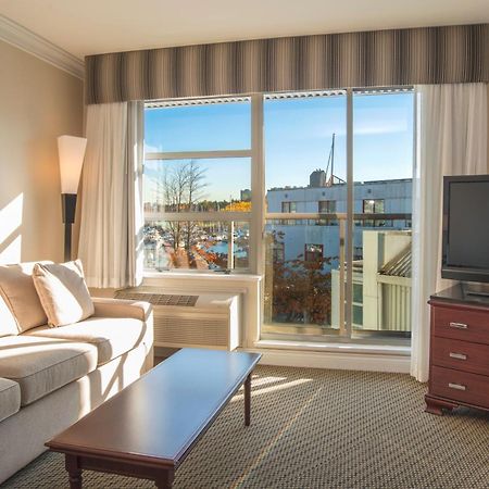 Granville Island Hotel Vancouver Buitenkant foto